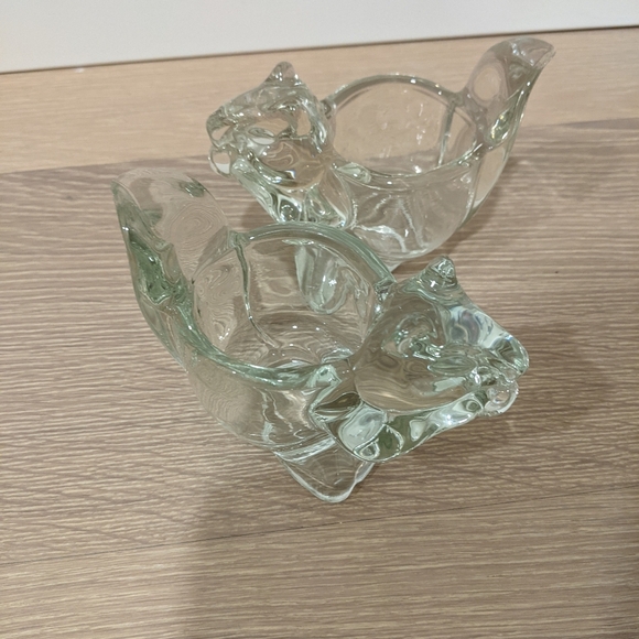 Vintage Avon glass squirrel candle holders - Picture 3 of 8